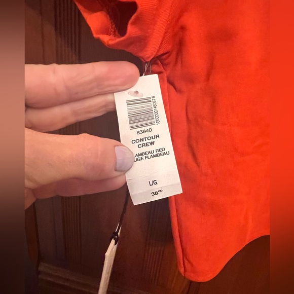 Aritzia Babaton contour crew crop top T shirt flambeau red large - Picture 2 of 6